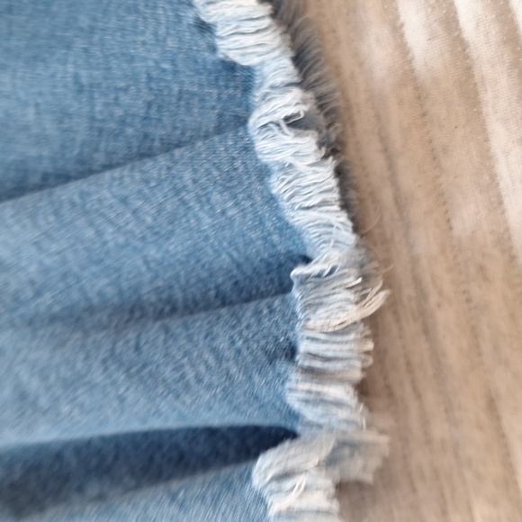 🆕️ [6] Tribal Jean  skirt - Picture 4 of 6